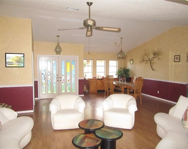 4088 Gingold Street - Photo Thumbnail 2