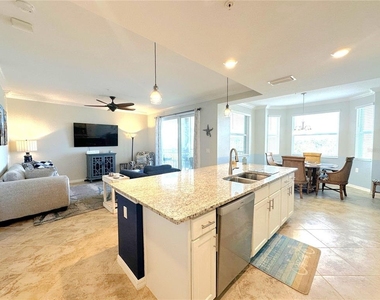 14081 Heritage Landing Boulevard - Photo Thumbnail 3