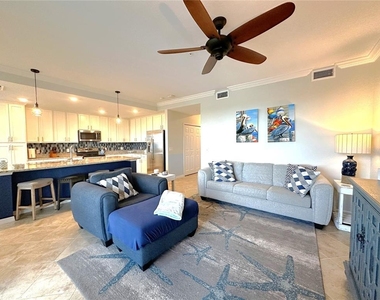 14081 Heritage Landing Boulevard - Photo Thumbnail 8