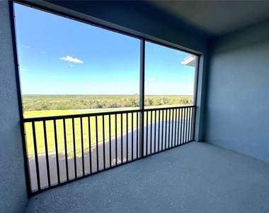 14061 Heritage Landing Boulevard - Photo Thumbnail 13