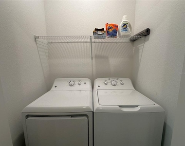 14061 Heritage Landing Boulevard - Photo Thumbnail 11