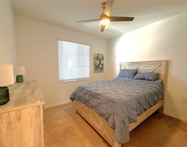 14061 Heritage Landing Boulevard - Photo Thumbnail 8