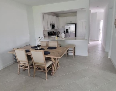 8716 Saint Kitts Circle - Photo Thumbnail 4