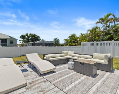 60 Golfview Road - Photo Thumbnail 6