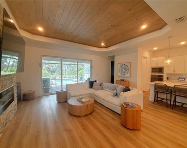 17435 Jadestone Court - Photo Thumbnail 8