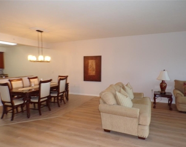 93 Vivante Blvd - Photo Thumbnail 4