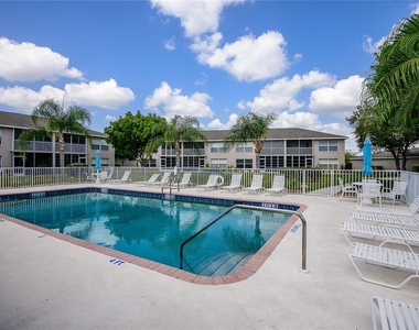 11644 Egret Circle - Photo Thumbnail 44