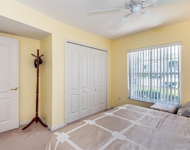11644 Egret Circle - Photo Thumbnail 6