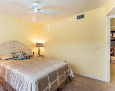 11644 Egret Circle - Photo Thumbnail 7