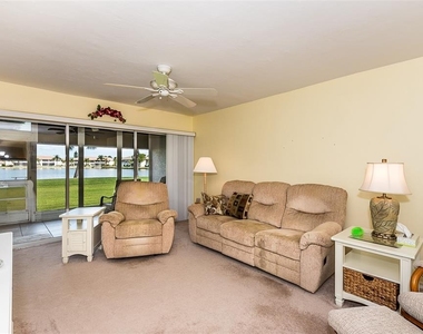 11644 Egret Circle - Photo Thumbnail 4