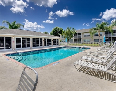 11644 Egret Circle - Photo Thumbnail 1