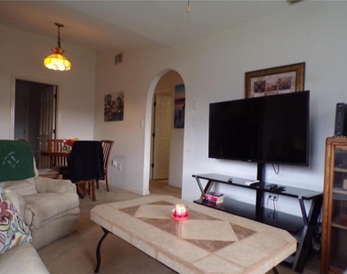 1011 Tropical Avenue Nw - Photo Thumbnail 4