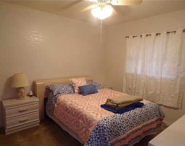 1011 Tropical Avenue Nw - Photo Thumbnail 15