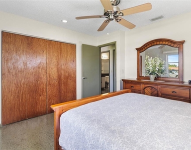 8034 Trionfo Avenue - Photo Thumbnail 13