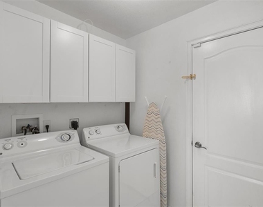 4812 Kenvil Drive - Photo Thumbnail 22