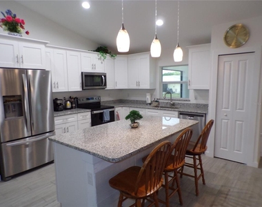 326 Millport Street Nw - Photo Thumbnail 9