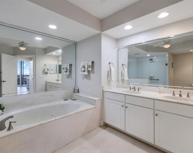 3313 Sunset Key Circle - Photo Thumbnail 16