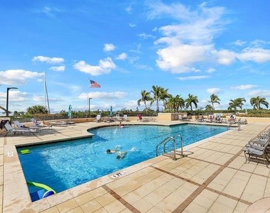 3313 Sunset Key Circle - Photo Thumbnail 3