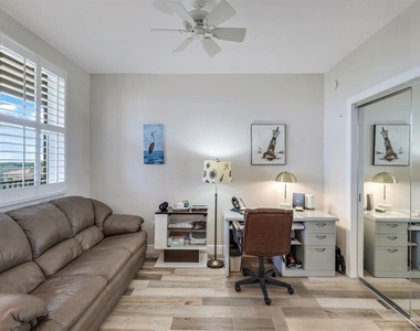 3313 Sunset Key Circle - Photo Thumbnail 13