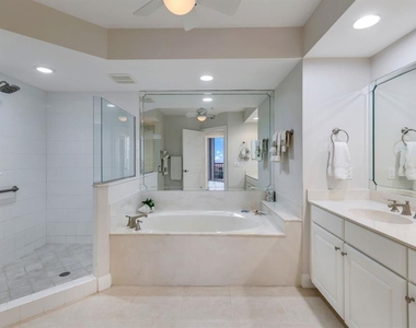 3313 Sunset Key Circle - Photo Thumbnail 17