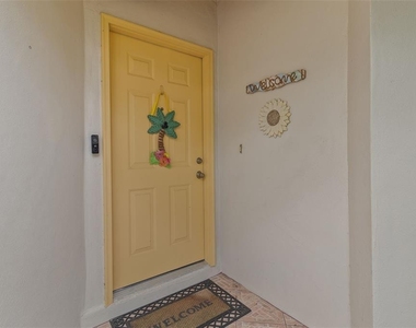 235 Southampton Lane - Photo Thumbnail 2