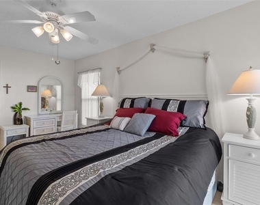 235 Southampton Lane - Photo Thumbnail 25
