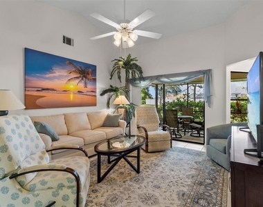 235 Southampton Lane - Photo Thumbnail 7