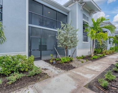 14224 Heirtage Landing Boulevard - Photo Thumbnail 1