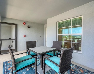 14224 Heirtage Landing Boulevard - Photo Thumbnail 4