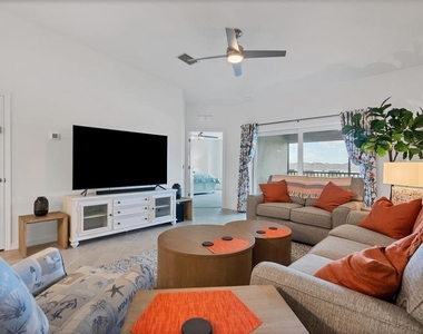 14224 Heirtage Landing Boulevard - Photo Thumbnail 13