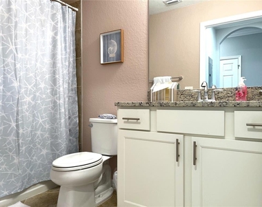 14091 Heritage Landing Boulevard - Photo Thumbnail 9