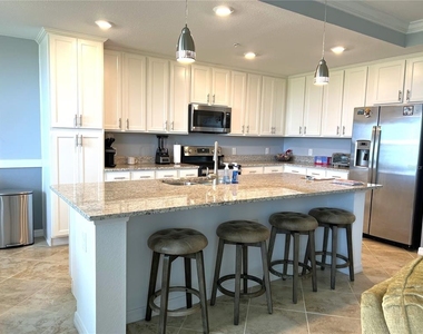 14091 Heritage Landing Boulevard - Photo Thumbnail 3