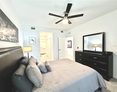 14224 Heritage Landing Boulevard - Photo Thumbnail 17