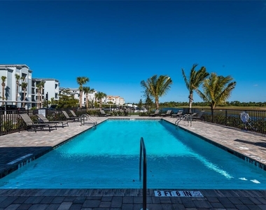 14224 Heritage Landing Boulevard - Photo Thumbnail 57