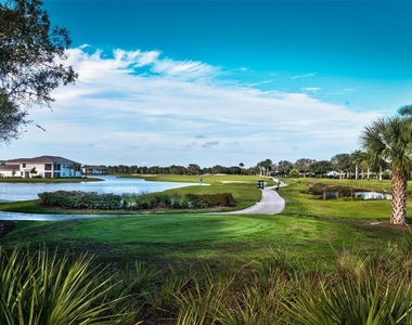 14224 Heritage Landing Boulevard - Photo Thumbnail 55
