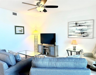 14224 Heritage Landing Boulevard - Photo Thumbnail 29