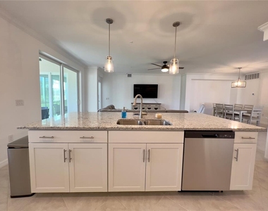 14656 Sycamore Court - Photo Thumbnail 9