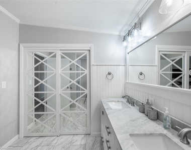 16 Freeman Avenue - Photo Thumbnail 29