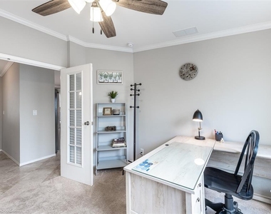 16 Freeman Avenue - Photo Thumbnail 16