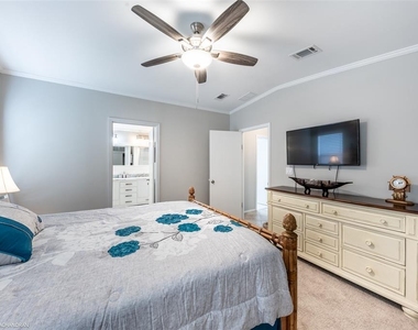16 Freeman Avenue - Photo Thumbnail 25