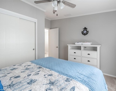 16 Freeman Avenue - Photo Thumbnail 21