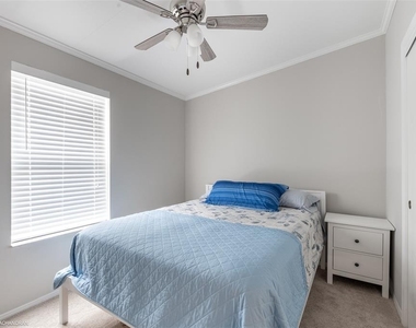 16 Freeman Avenue - Photo Thumbnail 20