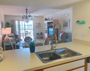 4024 Oakview Drive - Photo Thumbnail 7