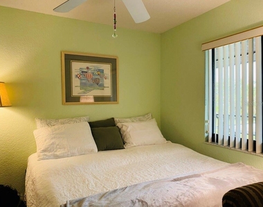 4024 Oakview Drive - Photo Thumbnail 14
