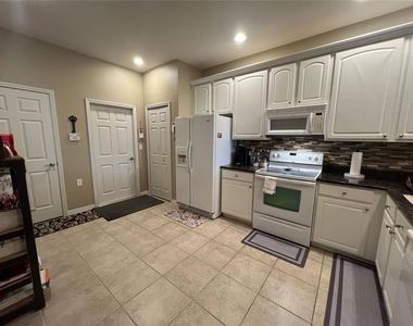 2522 Oswego Drive - Photo Thumbnail 6