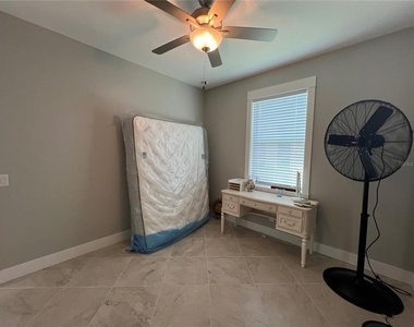 15419 Appleton Boulevard - Photo Thumbnail 28