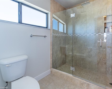 1801 Jamaica Way - Photo Thumbnail 36