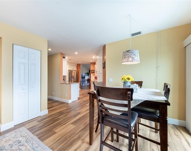 1801 Jamaica Way - Photo Thumbnail 11