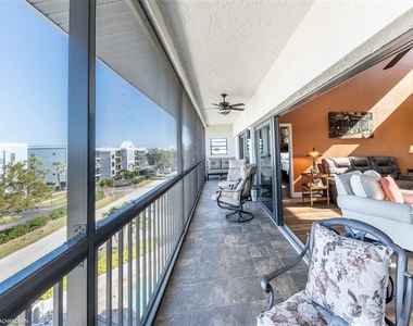 1801 Jamaica Way - Photo Thumbnail 31