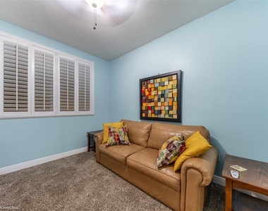 3313 Sunset Key Circle - Photo Thumbnail 7